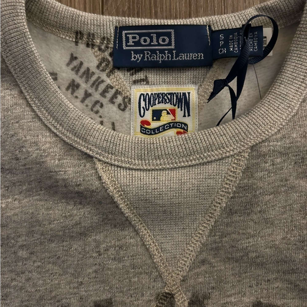 Polo Ralph Lauren | New York Yankees Crewneck Sweatshirt Loft Grey (Small) - Picture 4 of 16